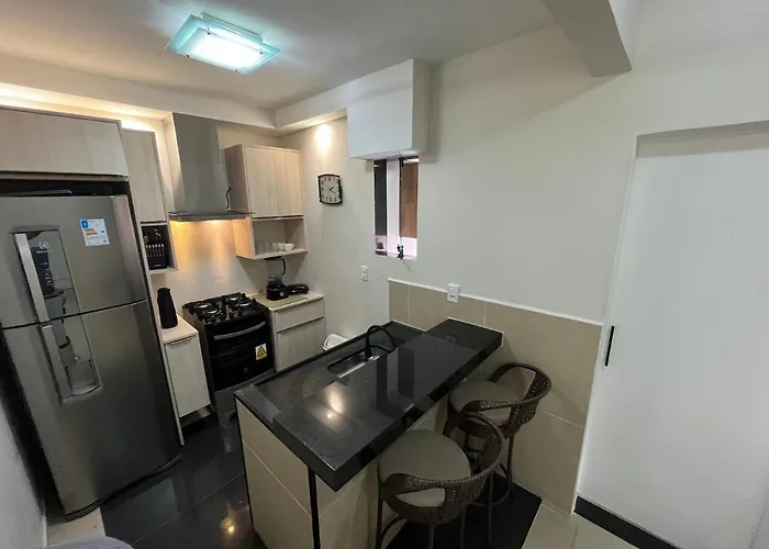 Apartamento no Guaruja, Praia Pitangueiras, 2 dormitórios, reformado.