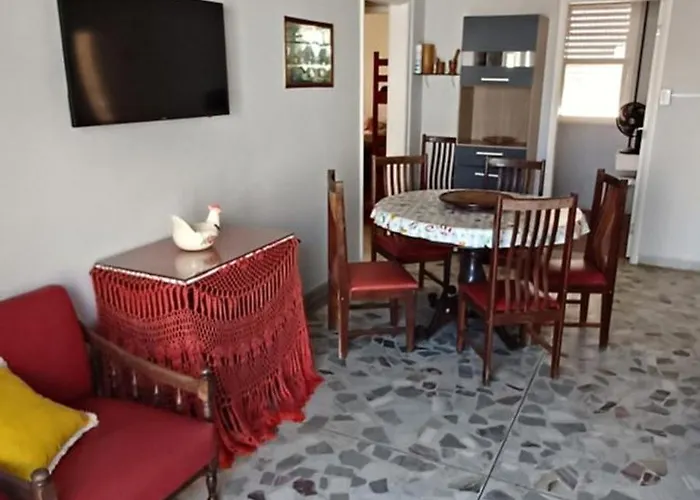 Apartamento Pe Na Areia Na Praia Das Pitangueiras Guarujá